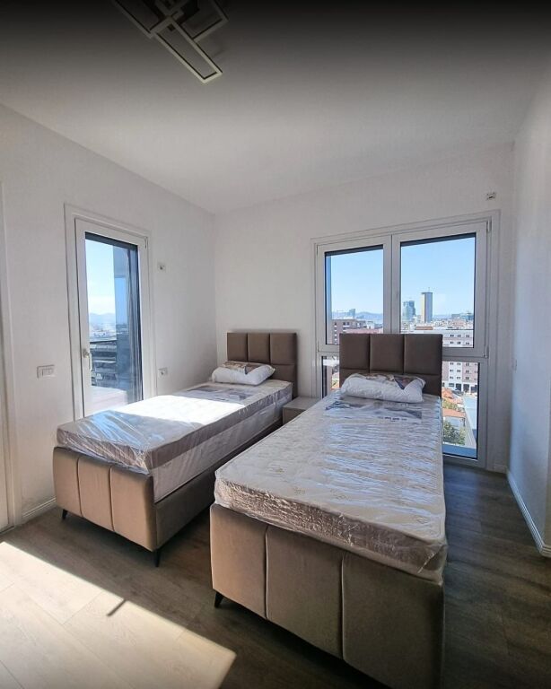 PREZZO RIBASSATO 🏡✨ SUPER APPARTAMENTO CON VISTA FANTASTICA A TIRANA! ✨🏡