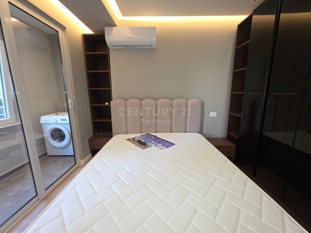 Apartament 1+1 Me Qira në Sheshi Willson