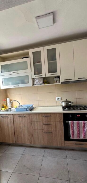 Appartamento in affitto via Durazzo