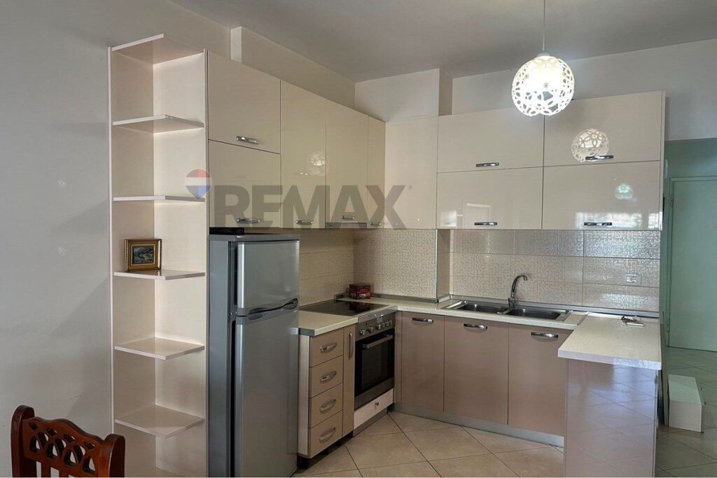 Apartament - Për Qira - Rruga Ferit Xhajko, Tiranë(ID: 530601002-396)