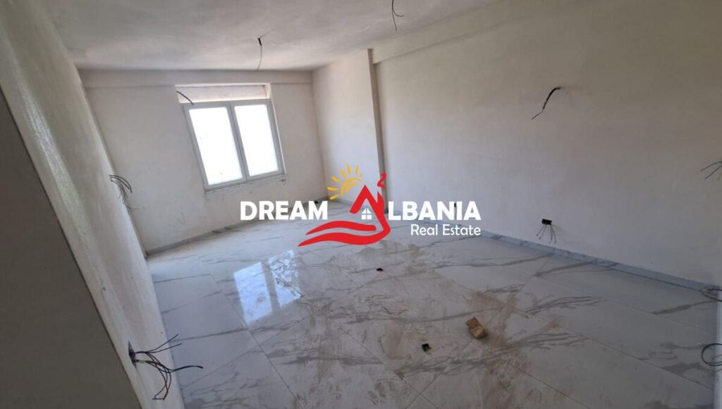 Shiten Apartamente 1+1 Tek Mali Robit,Golem (41111619)