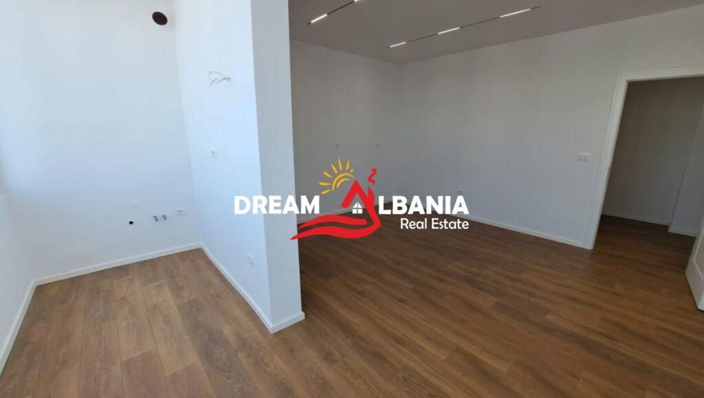 Appartamento 1+1 in Vendita vicino all'Incrocio 21 Dhjetori (ID 51110005)