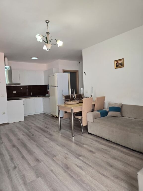 Apartment for sale 2+1+2 at Liqeni I Thate