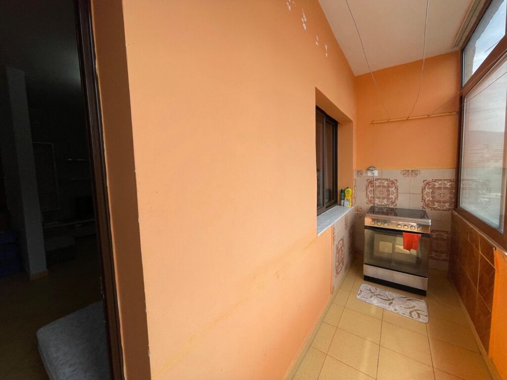 Apartament 1+1 me qira ne Kinostudio