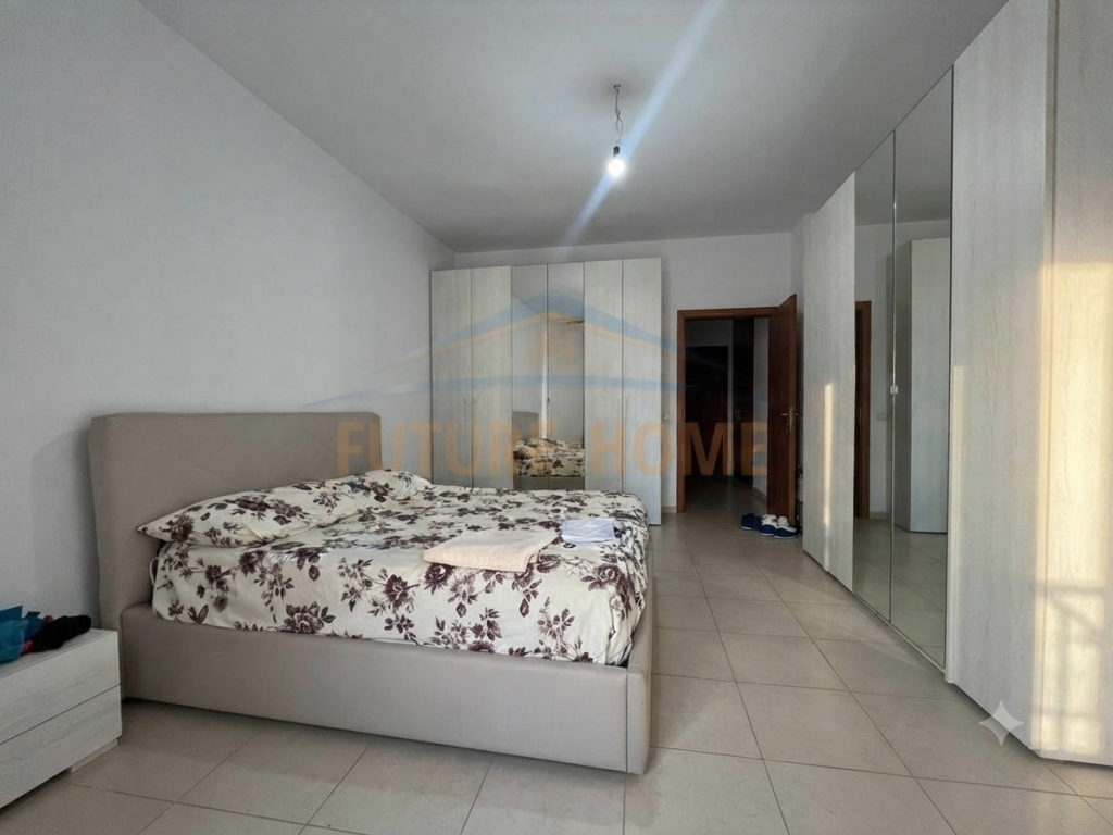 Shitet, Apartament 1+1, Unaza e Re