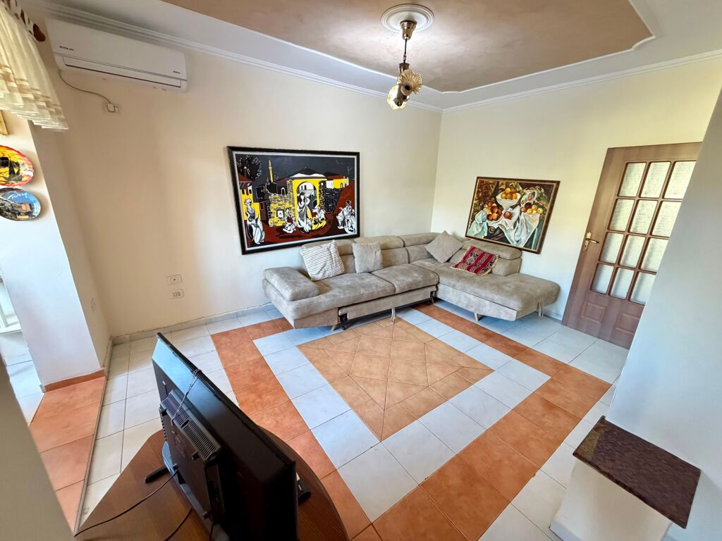📣 QERA Apartament 1+1 📍 Medreseja 🛣️ Rruga e "Dibres" ✨