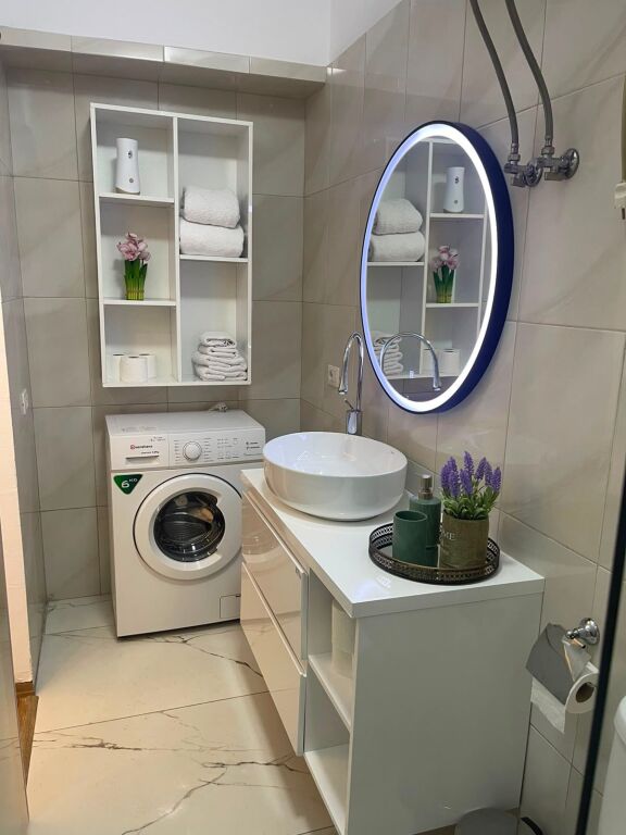 Qera | Garsoniere Pallat | Selvia | 400 €/muaj