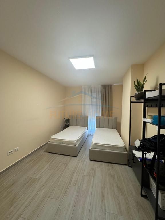 Qera, Apartament 2+1+2, Rruga Kongresi i Manastirit.