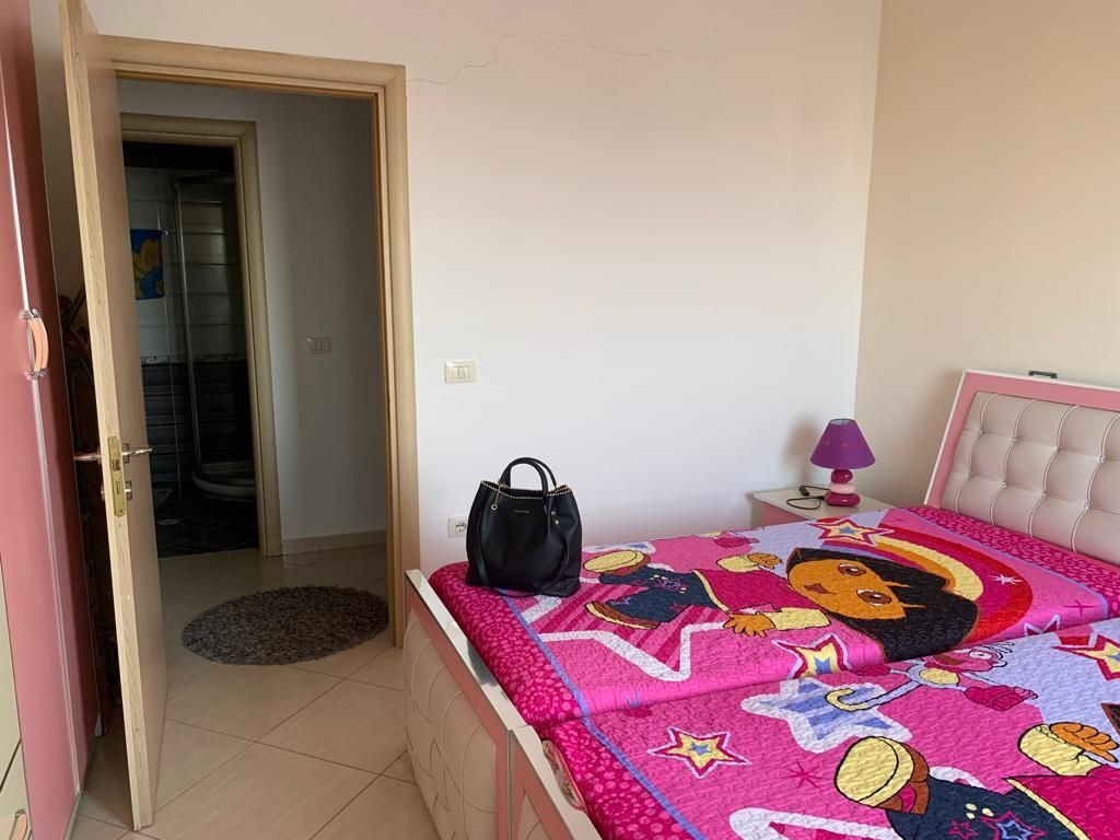 SHITET APARTAMENT 2+2+2 PORTI DURRES 240000 EURO