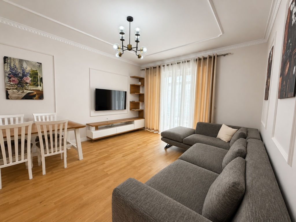 Apartment 3+1+2 for sale, Eduardo Mano Street