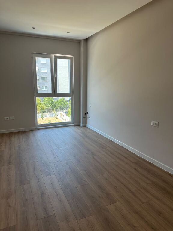 OFFICE FOR RENT 75 M2 PARIS COMMUNE 75,000 LEKE FH-85923