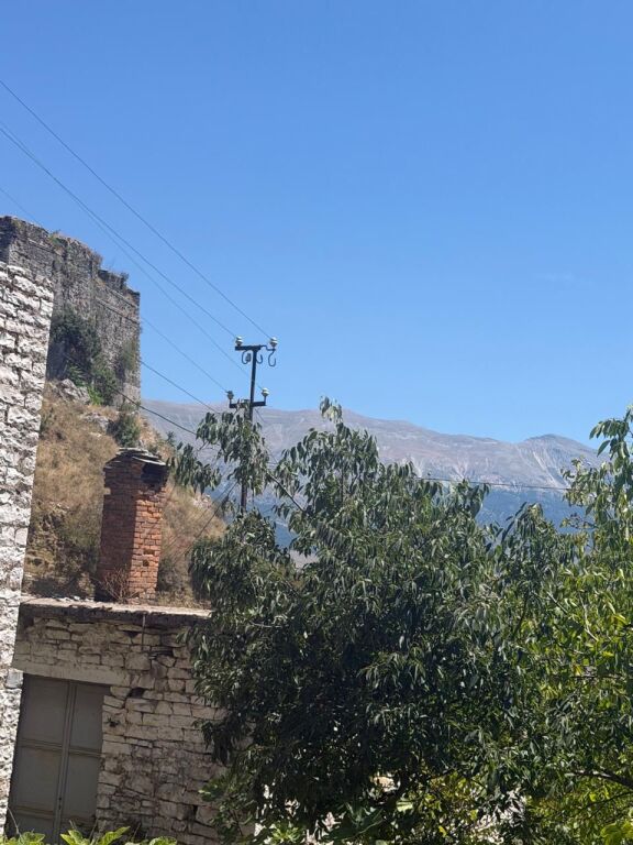 VENDESI EDIFICIO DUNAVAT GJIROKASTER