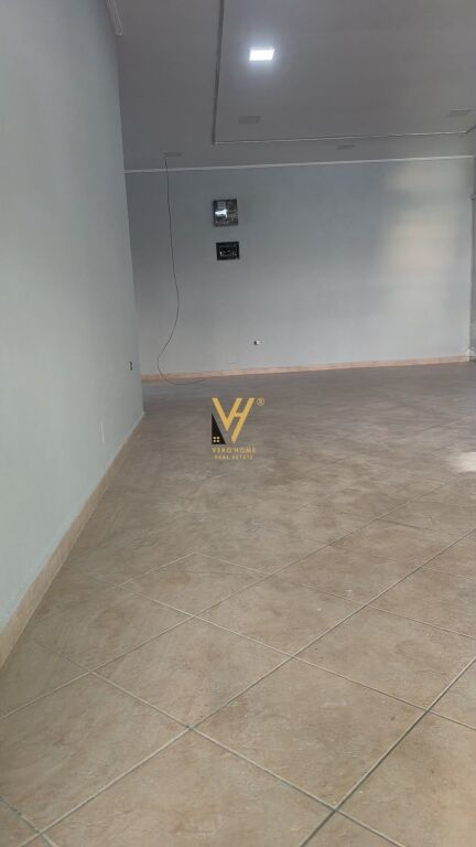 SHOP FOR RENT 65 M2 IN ZOGU I ZI 170,000 LEKE