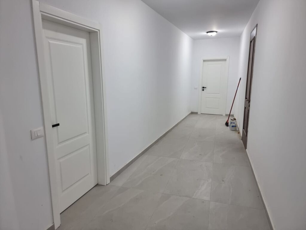 Jepet Kate Vile me qera ne zonen e Paskuqanit afer Unazes se Madhe  ID: 5257