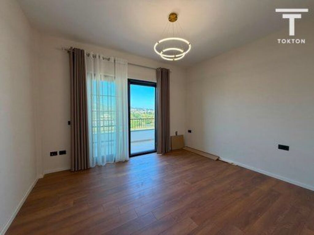 QIRA, VILË INDIVIDUALE, SAUK, TIRANË