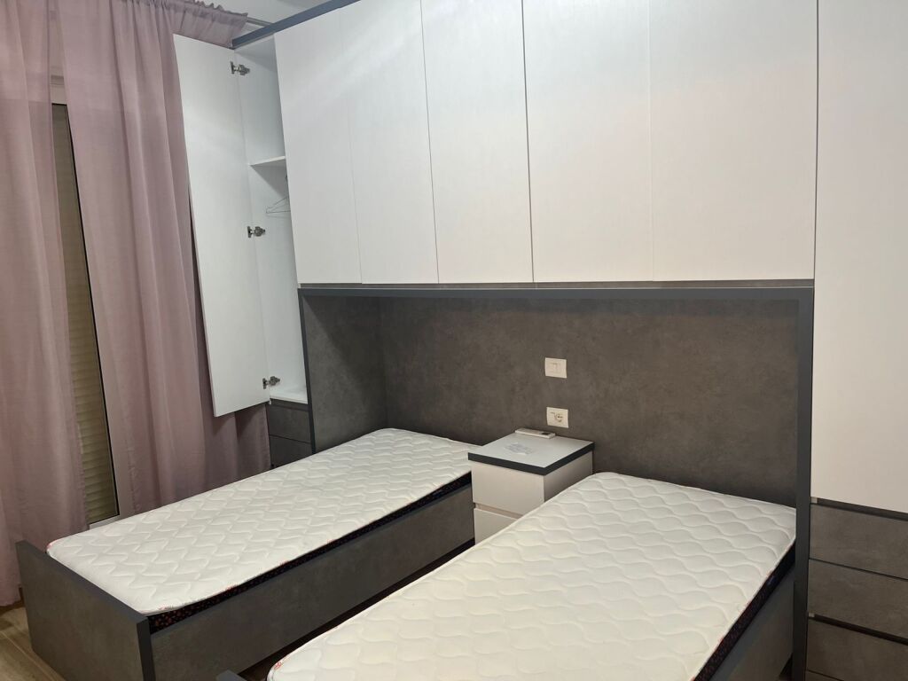 Apartment 2+1 for sale, Gjiri Lalzit