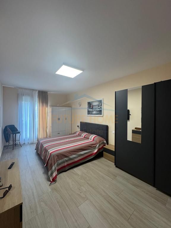 Qera, Apartament 2+1+2, Rruga Kongresi i Manastirit.