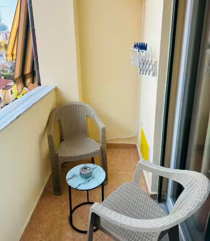 Garsionjere per qera Xhamia e Tabakeve Qender tirane !