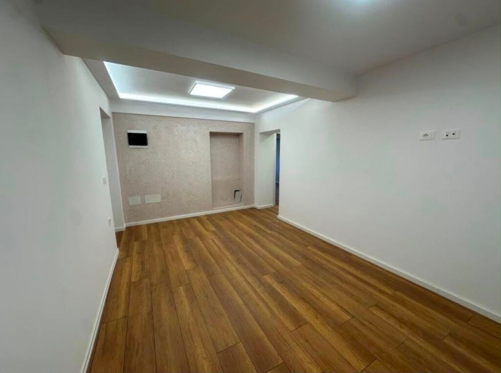 Si affitta locale commerciale di fronte al Maternità Nuova