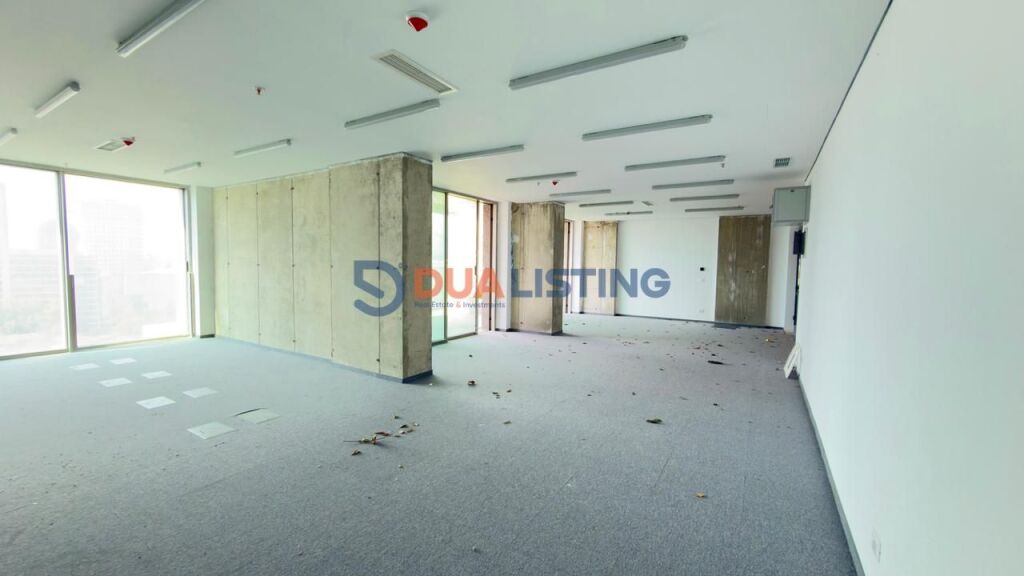 PREMIUM SPACE FOR RENT – DOWNTOWN BUILDING !