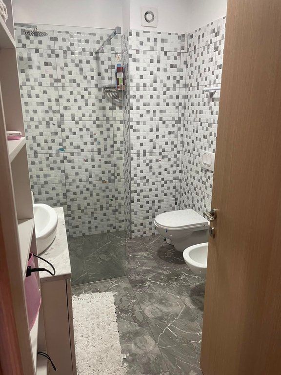 Apartament 1+1 me Qira - Shkolla e Bashkuar