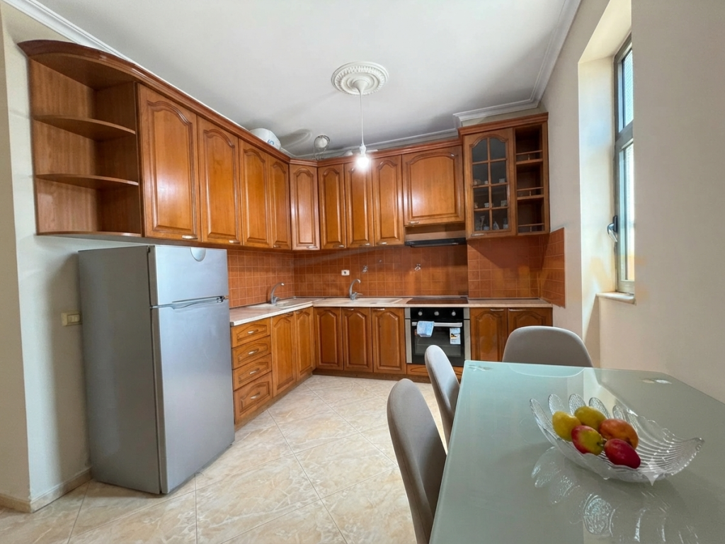 Rent, Apartment 1+1, Xhamlliku, Tirana.