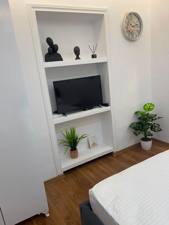 studio apartment for rent two steps from the Center