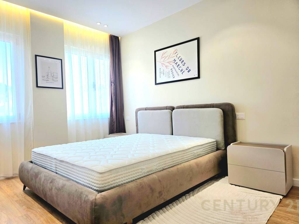 Apartament 1+1 per shitje te Komuna e Parisit