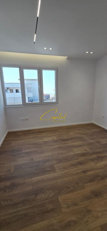 SHITET APARTAMENT 1+1 21 DHJETORI 165.000 EURO