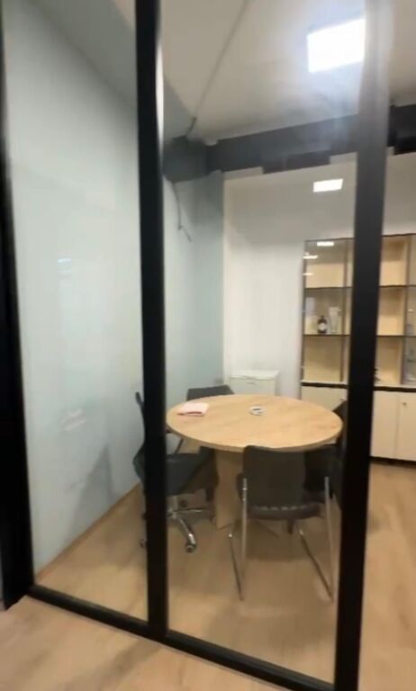 Office for rent opposite Toptani, New Bazaar, Barrikadave Street, Center, Skenderbej Square, 9-Floors.