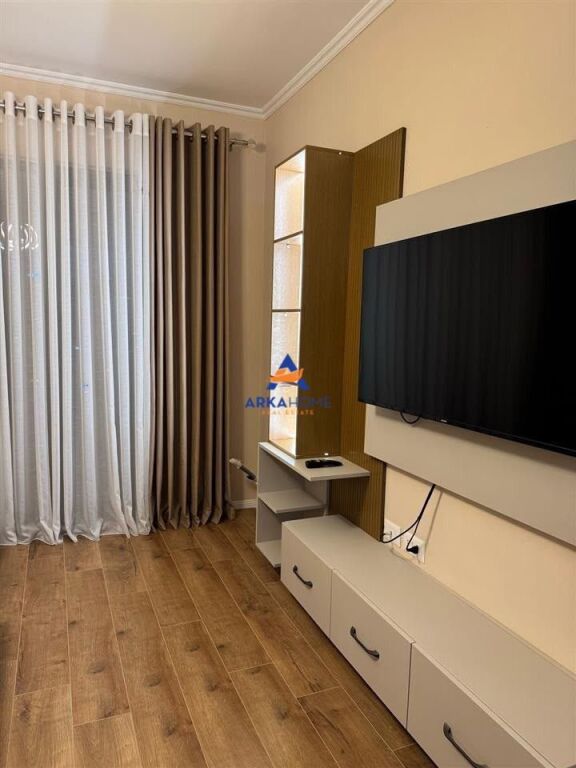 AFFITTASI APPARTAMENTO 2+1 "ARLIS, FARMACIA 10" 750 EURO