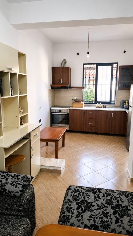 Apartment 1+1+Verande Qera Don Bosco