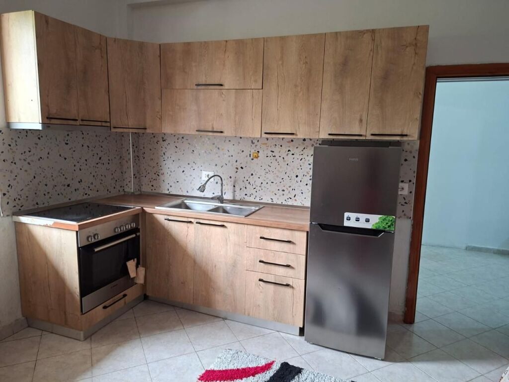 For rent 1+1 at Vilat Amerikane, Sauk