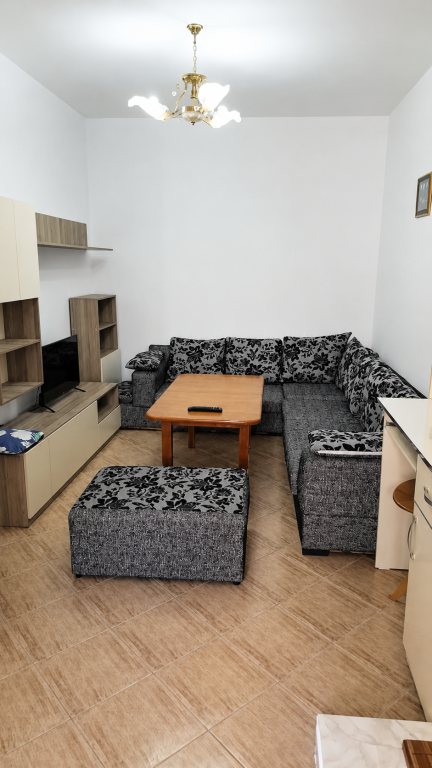 Apartment 1+1+Verande Qera Don Bosco