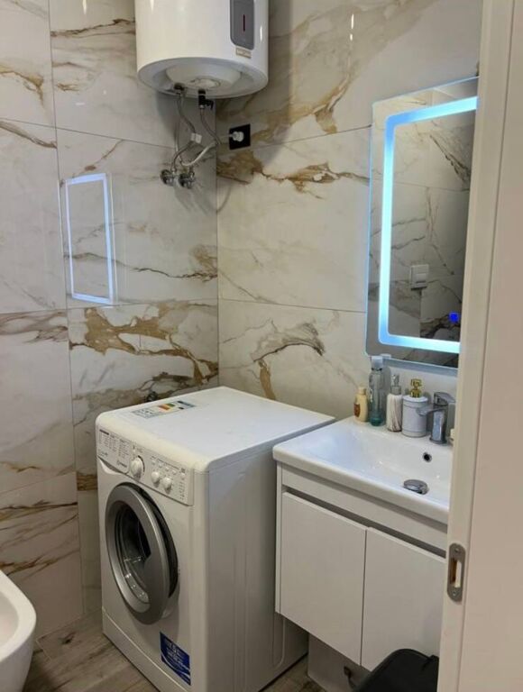 Japim me qera super apart 2+1+2 ne Rezidence prane TEG
