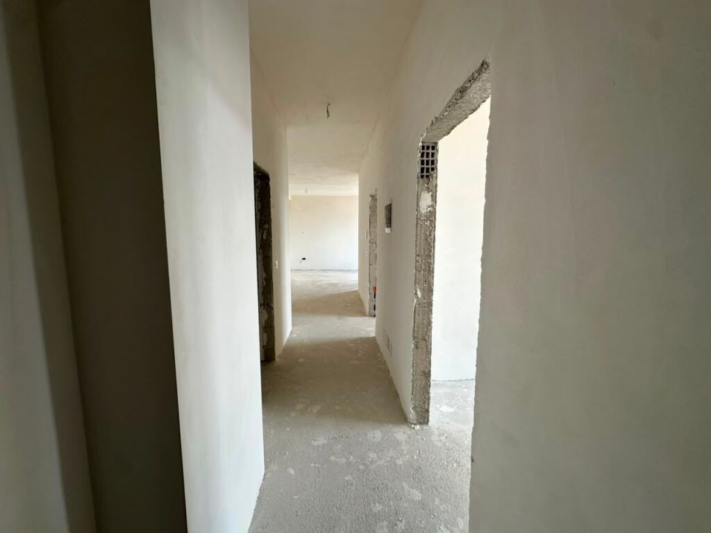 Appartamento 2+1 in vendita, Campo di Aviazione