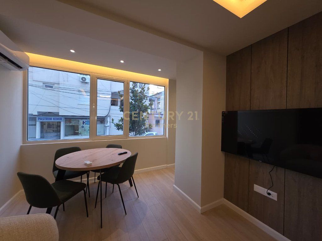Apartament 1+1 Me Qira në Sheshi Willson