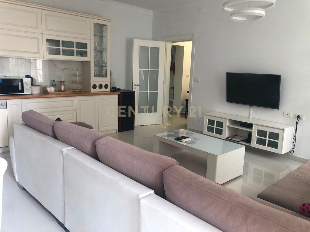 2+1 APARTMENT FOR RENT, LOCATED OPPOSITE "VIZION PLUS"-DON BOSCO! 600 € /Month 60,000 Lek /Month