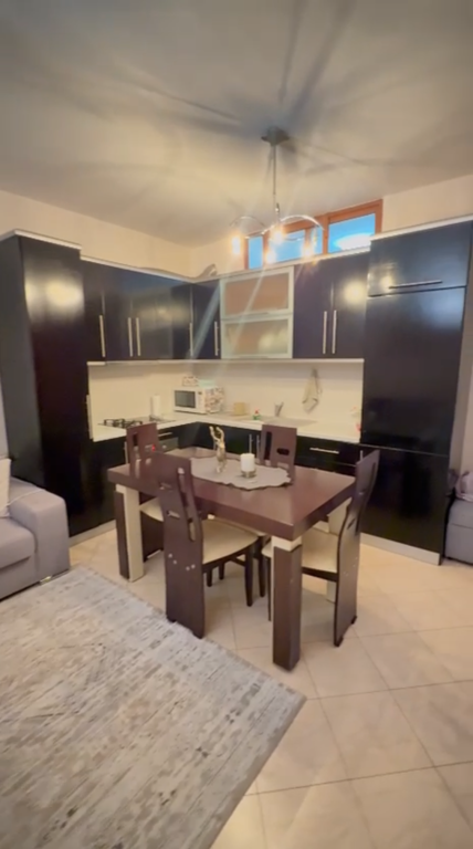 Apartament 1+1 per qera ne Astir !