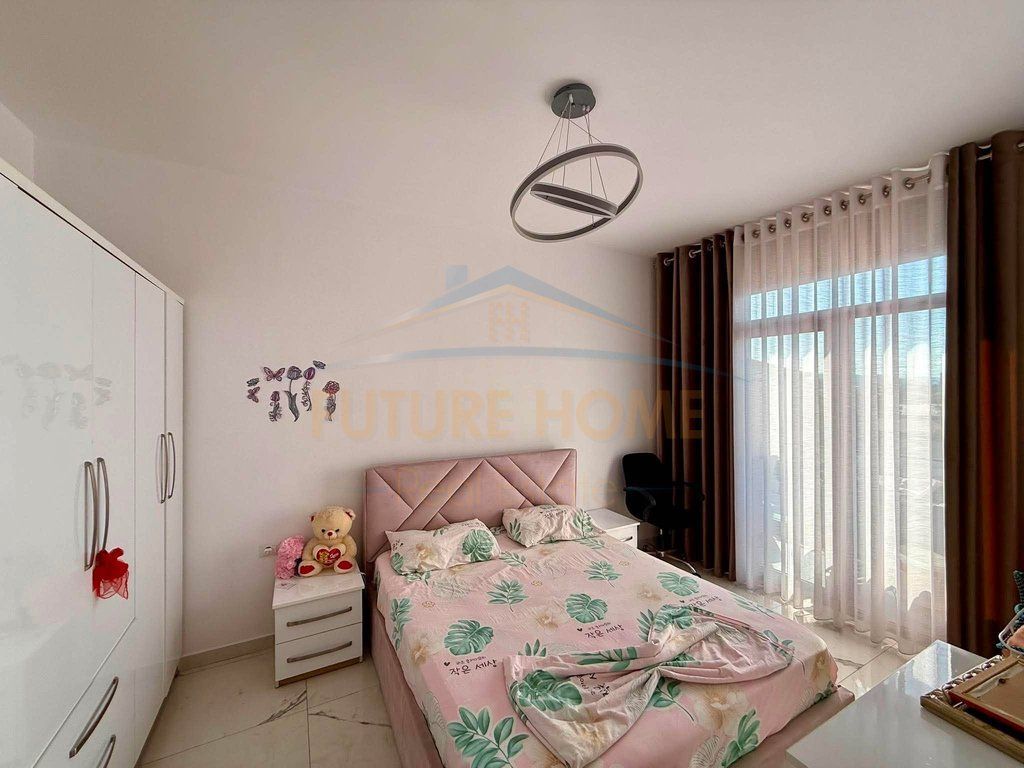 Kreu / Pronat / UNA72314  Kërko Për Apartamente, Toka, Vila, Zyra Për Shitje Ose Qira  Qera, Apartament 1+1+ Post Parkimi, Ish Dogana, Tiranë.