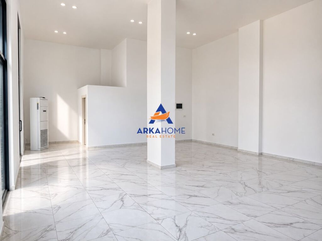 JEPET AMBIENT 83M2 ME QERA "RRUGA FROSINA PLAKU, 21 DHJETORI" 100.000 LEKE