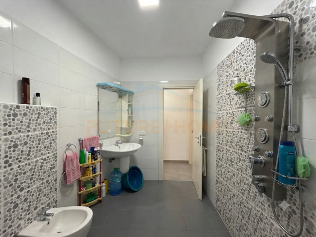 Affitto, Appartamento 2+1+2+Posto Auto, Complesso Vind, Ali Demi, Tirana