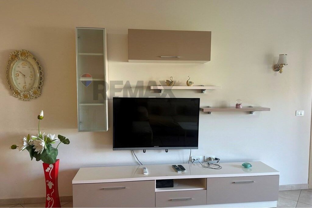 Apartment 3+1+2 for rent, at the former Durres restaurant