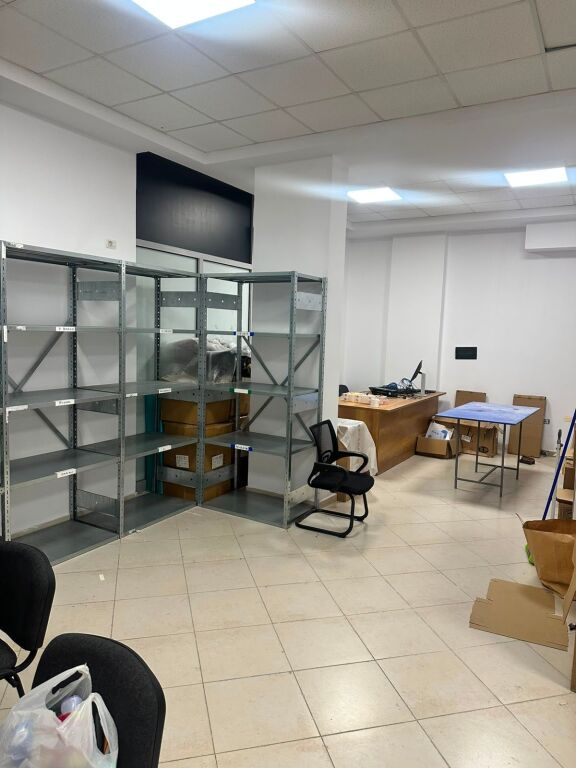NEGOZIO IN AFFITTO, COMUNE DI PARIGI