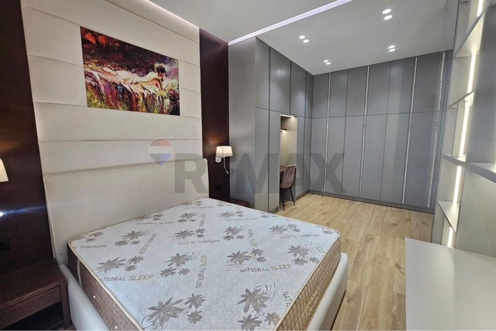 Apartament 1+1 me Qira tek Square 21, Tiranë | Modern, i Mobiluar dhe me Mundësi Parkimi