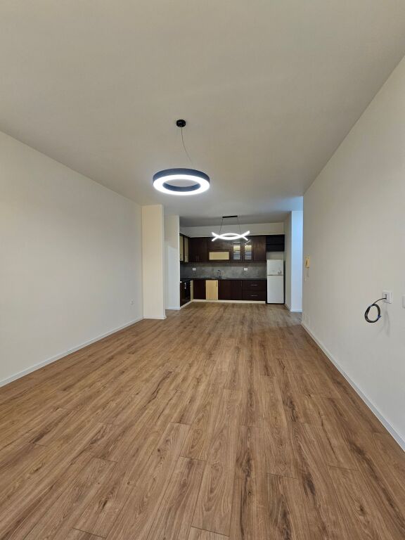 Apartment 2+1 for sale | Astir, near Dy Palmave In one of the most sought-after areas of Astir, near Dy Palmave, a 2+1 apartment with an area of 107.7 m² is for sale, located on the 7th floor of a building with an elevator.