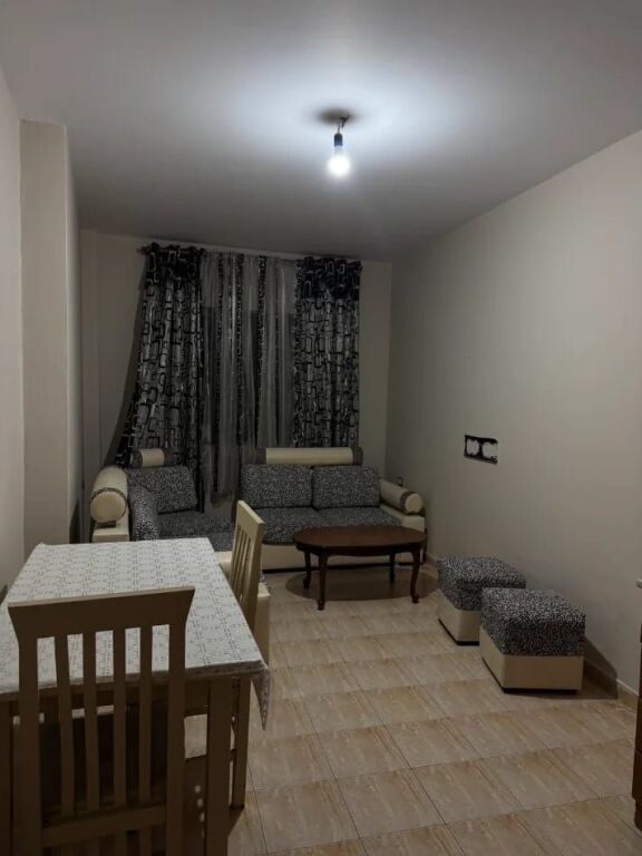 Jepet Me Qera Apartament 1+1