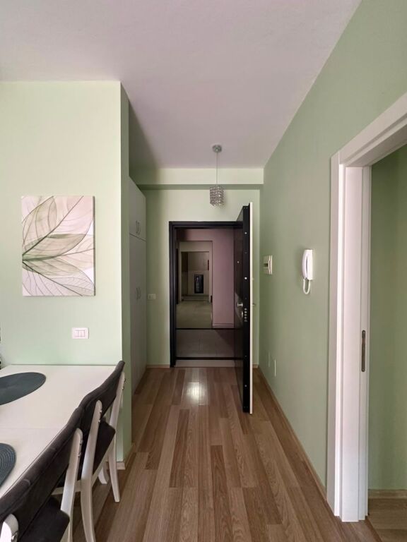 🏡 Jepet me qira apartament 1+1 në qendër të Tiranës Toptani Shopping Center
