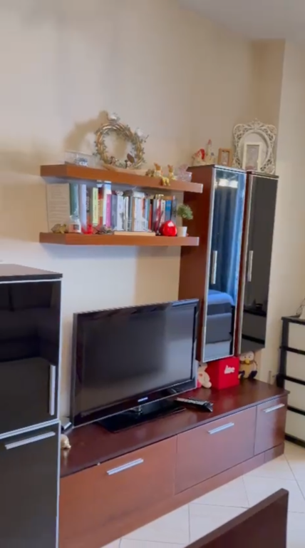 Apartament 1+1 per qera ne Astir !