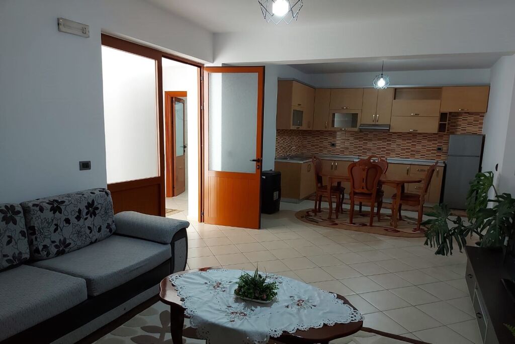 Jepet kat vile me qera ne Rrugen Jordan Misja prane Kolegjit Beder ID: 5252